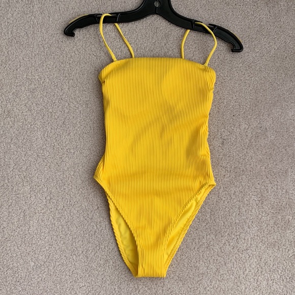 NEW Hollister One piece - Picture 7 of 11